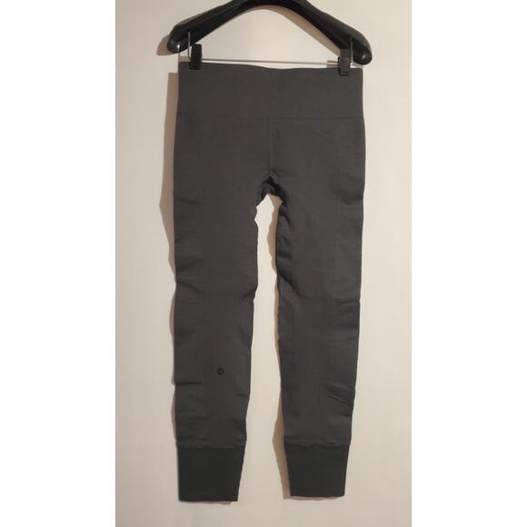 Lululemon Ebb to Street Seamless Ribbed Cuff Pants Womens Size 6 Gray Tights - Picture 2 of 10
